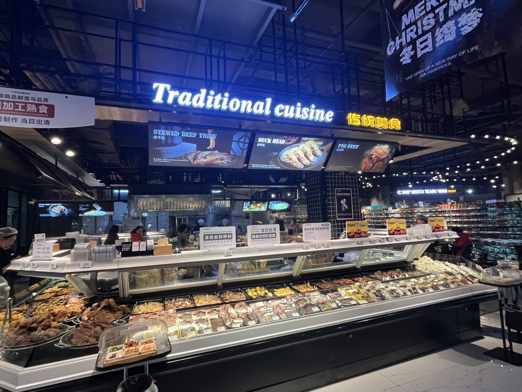 传统超市转型新范本：湖北雅斯超市“超市+餐饮”闯出逆势扩张路