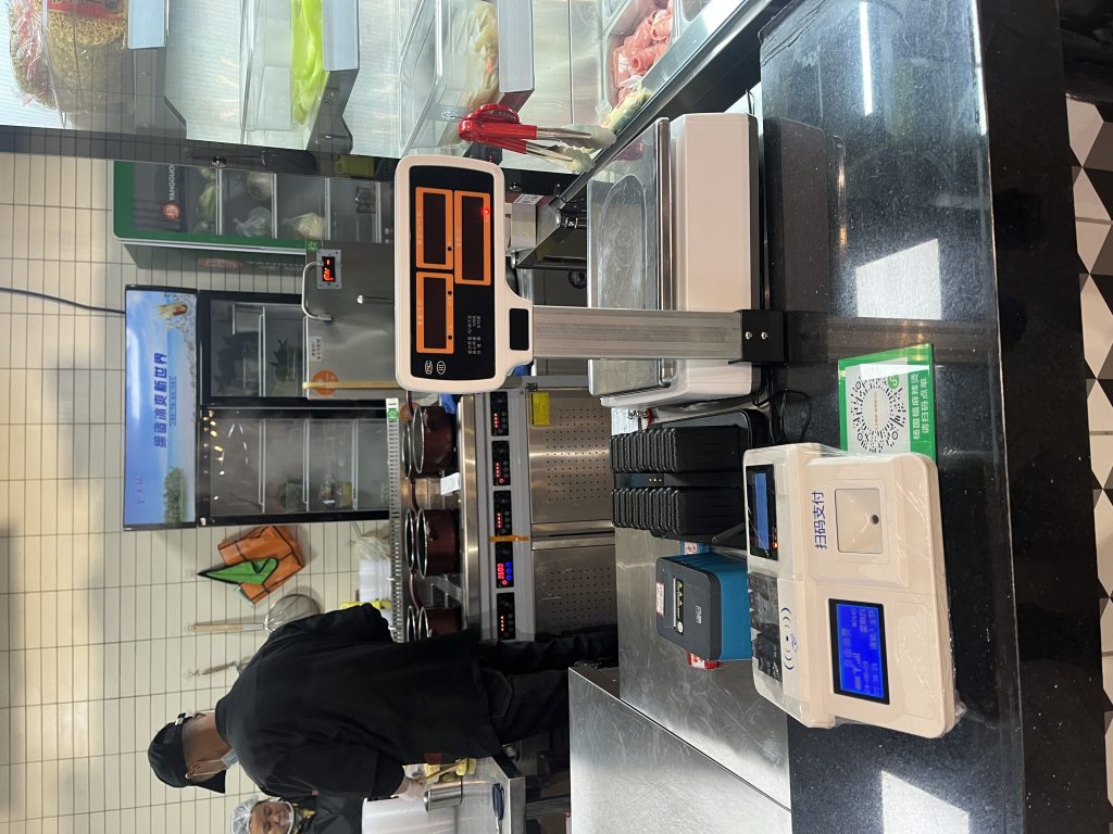 传统超市转型新范本：湖北雅斯超市“超市+餐饮”闯出逆势扩张路